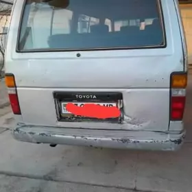 Toyota Hiace 1988