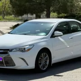 Toyota Camry 2017
