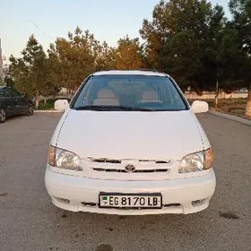 Toyota Sienna 1998