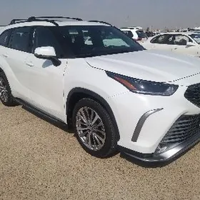Toyota Highlander 2022