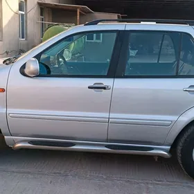 Mercedes-Benz ML350 1999