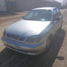 Daewoo Lanos 1998