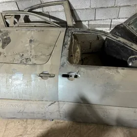 Sienna 2000 sag on gapy