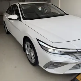 Hyundai Elantra 2025