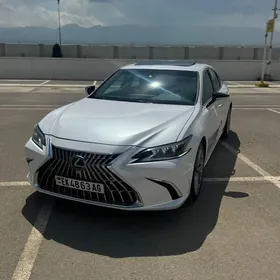 Lexus ES 350 2021
