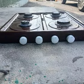 gaz plita din̈e üsti