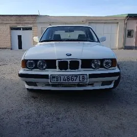 BMW 525 1989