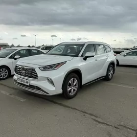 Toyota Highlander 2022