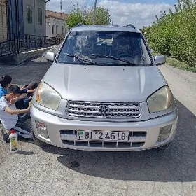 Toyota RAV4 2003