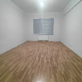 Гуртлы 4 комн 1 этаж 155м2