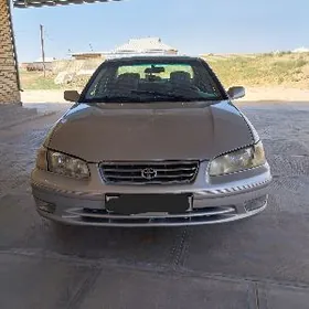 Toyota Camry 2000