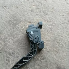 газель педаль