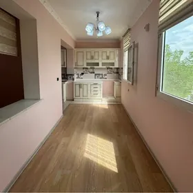 1mkr Gowdan 4/3etajy 2komnat