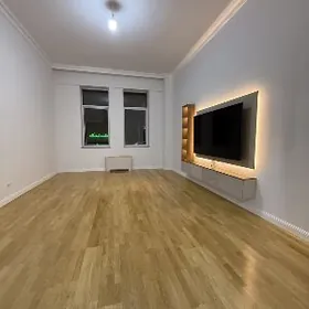Чехова Элитка 3ком 175м²