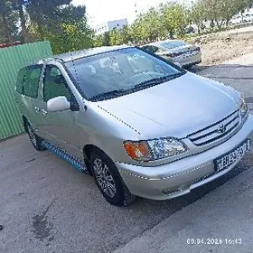 Toyota Sienna 2003