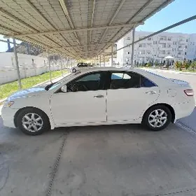 Toyota Camry 2011