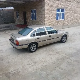 Opel Vectra 1992