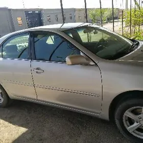 Toyota Camry 2003