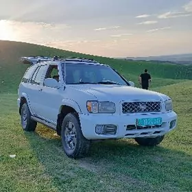 Nissan Pathfinder 2002