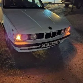 BMW 525 1992