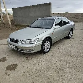 Toyota Camry 2001