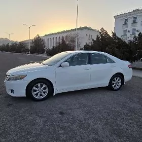 Toyota Camry 2010