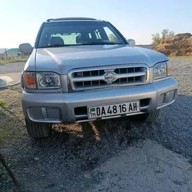 Nissan Pathfinder 2002