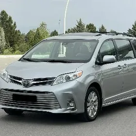 Toyota Sienna 2019