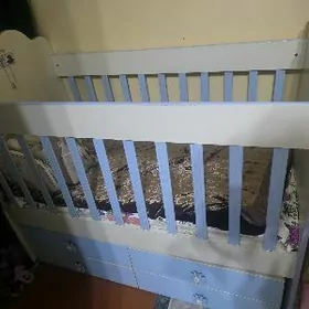 детская кроватка