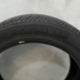 YOKOHAMA Teker 235 45 18
