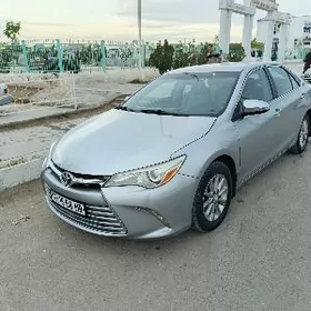 Toyota Camry 2015
