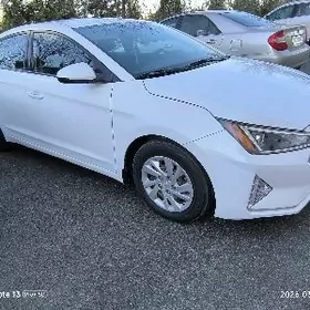 Hyundai Elantra 2020