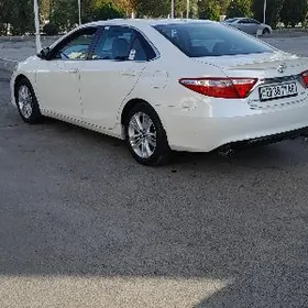 Toyota Camry 2015