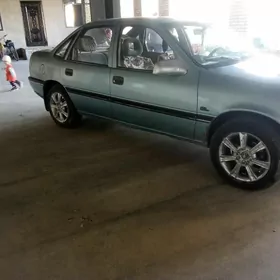 Opel Vectra 1990
