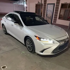 Lexus ES 350 2019