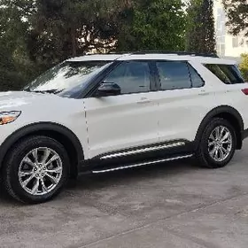 Ford Explorer 2021