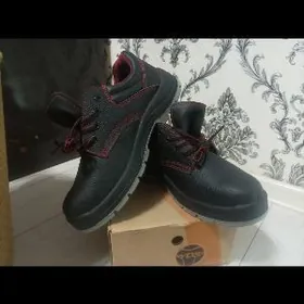 строительные ботинки