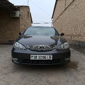 Toyota Camry 2005