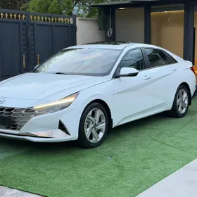 Hyundai Elantra 2021