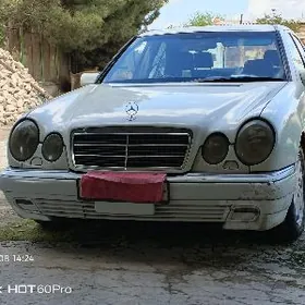 Mercedes-Benz E320 1997