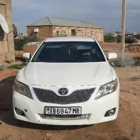 Toyota Camry 2010