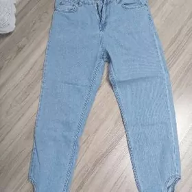 Джинсы женские