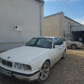 BMW 525 1990