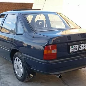 Opel Vectra 1990