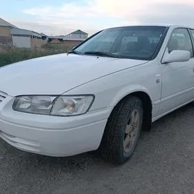 Toyota Camry 1997