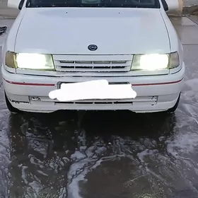 Opel Vectra 1989