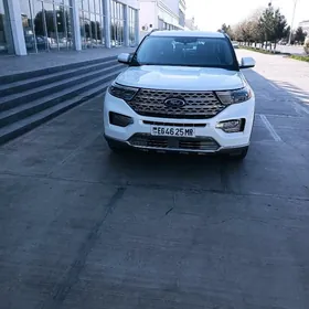 Ford Explorer 2022