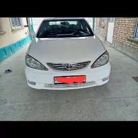 Toyota Camry 2003