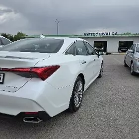 Toyota Avalon 2019