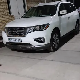 Nissan Pathfinder 2020